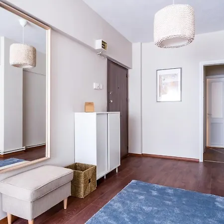 Centrally Locat アパート