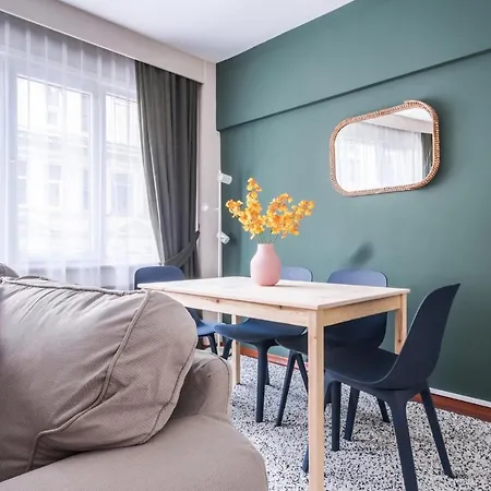 Apartament Centrally Locat