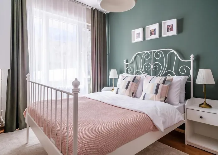 Daire Centrally Locat *