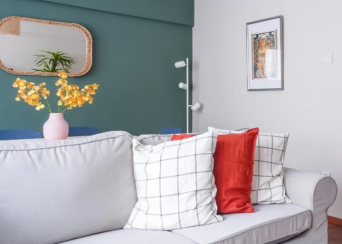 Centrally Locat Daire