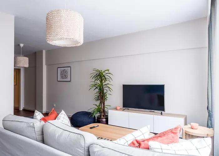 Centrally Locat Daire