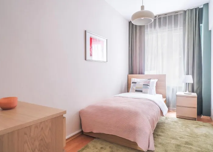 Daire Centrally Locat *